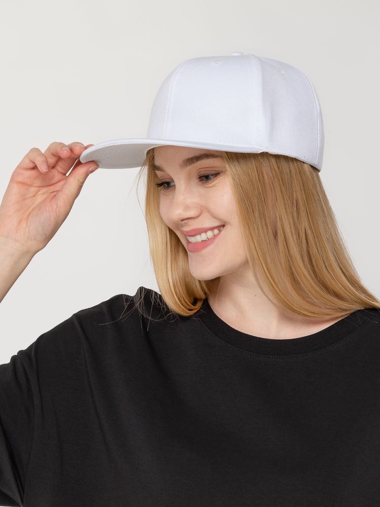 Бейсболка Snapback с прямым козырьком, белая Бейсболка Snapback с прямым козырьком, белая