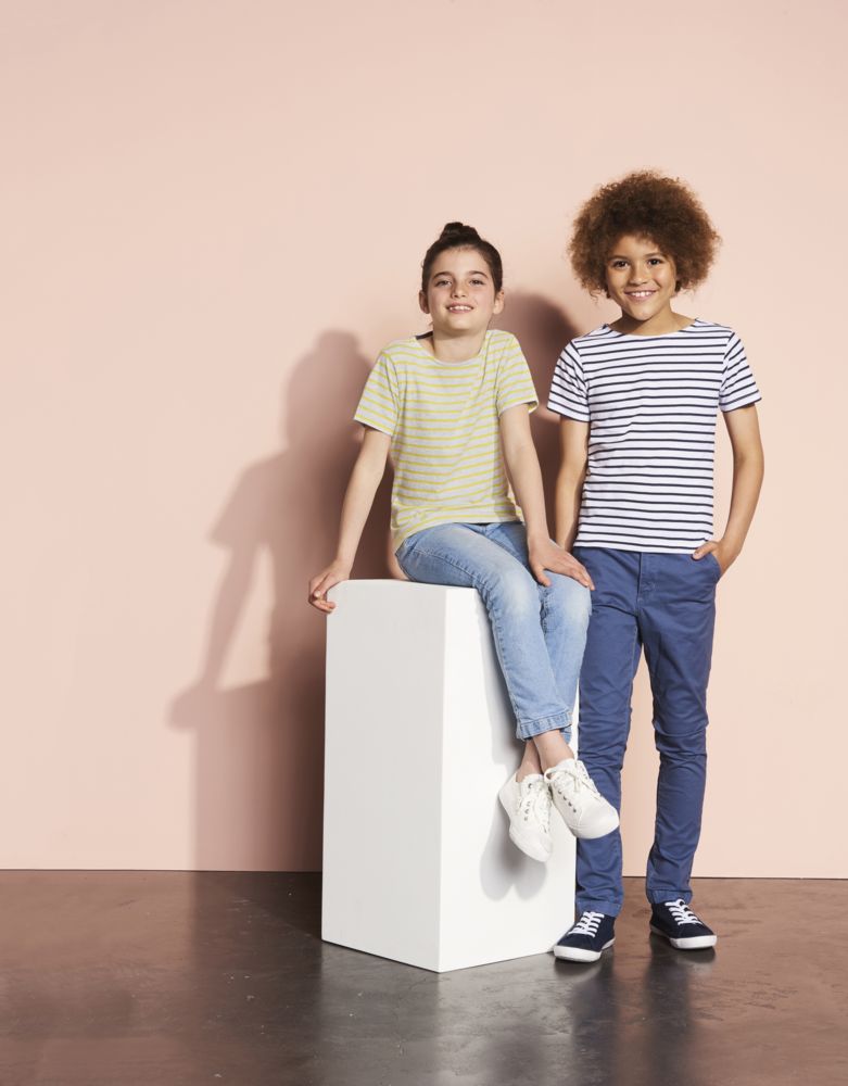 Футболка детская Miles Kids белая с темно-синим Футболка детская Miles Kids белая с темно-синим