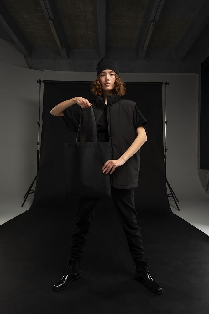 Шопер B4, черный с черными ручками