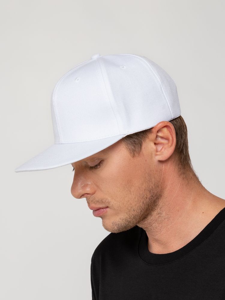 Бейсболка Snapback с прямым козырьком, белая Бейсболка Snapback с прямым козырьком, белая
