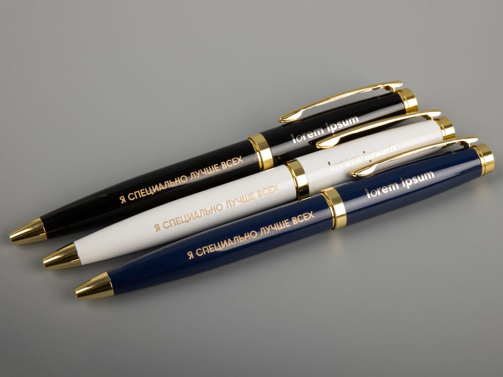 Ручка шариковая Letra Gold, глянцевая, черная Ручка шариковая Letra Gold, глянцевая, черная