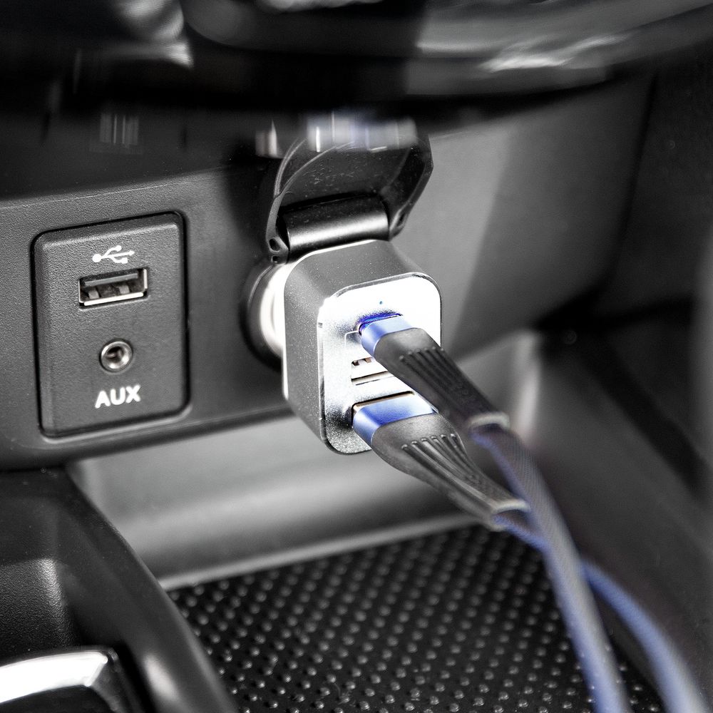 Автомобильное зарядное устройство Branchy с разъемом Type-C, белое Автомобильное зарядное устройство Branchy с разъемом Type-C, белое