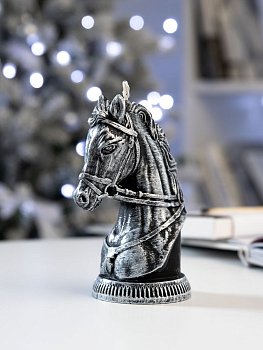 Свеча фигурная «Бюст лошади», серебристая
